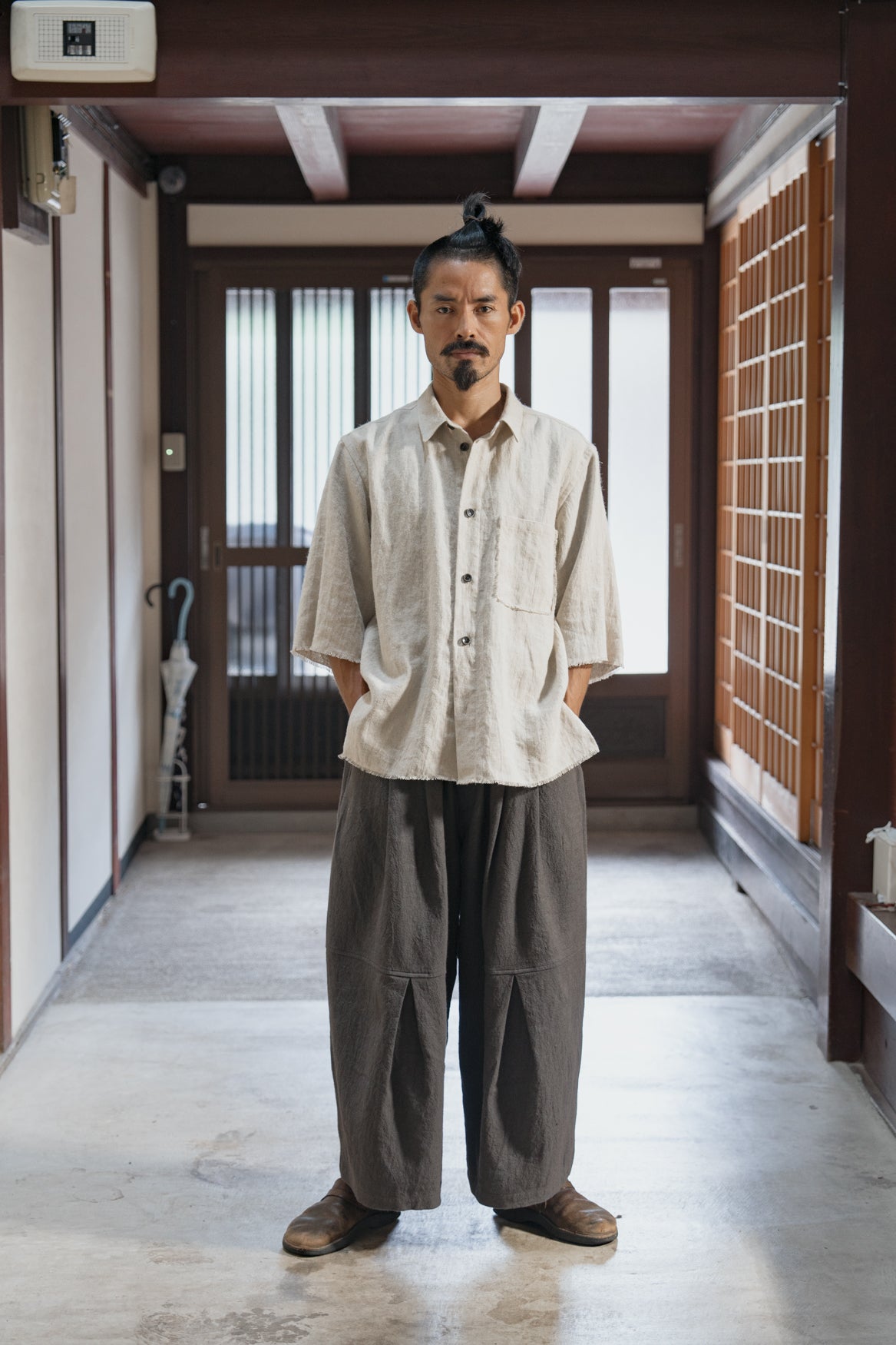 Ramie linen SOFT feather collar shirt