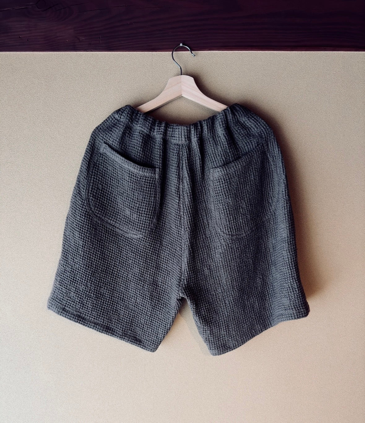 Beehive weave linen half pants