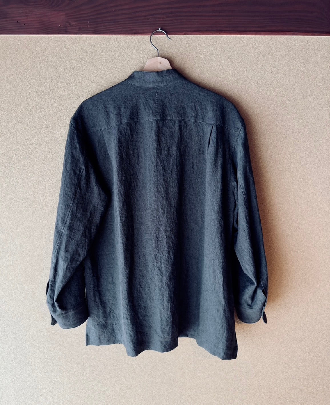 Sun-dried linen shirt