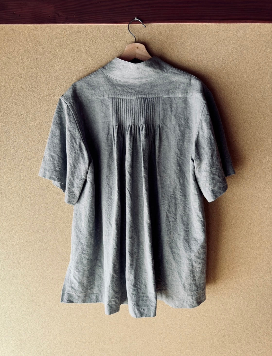 High-density Japanese paper linen back pintuck shirt